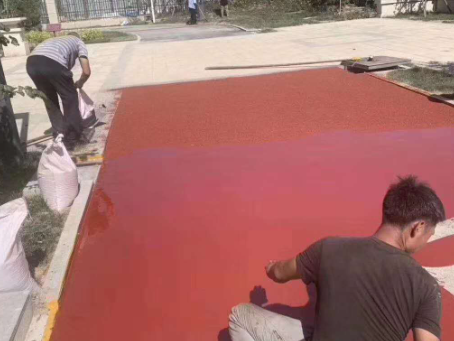 福建 篮球场翻新的地面工